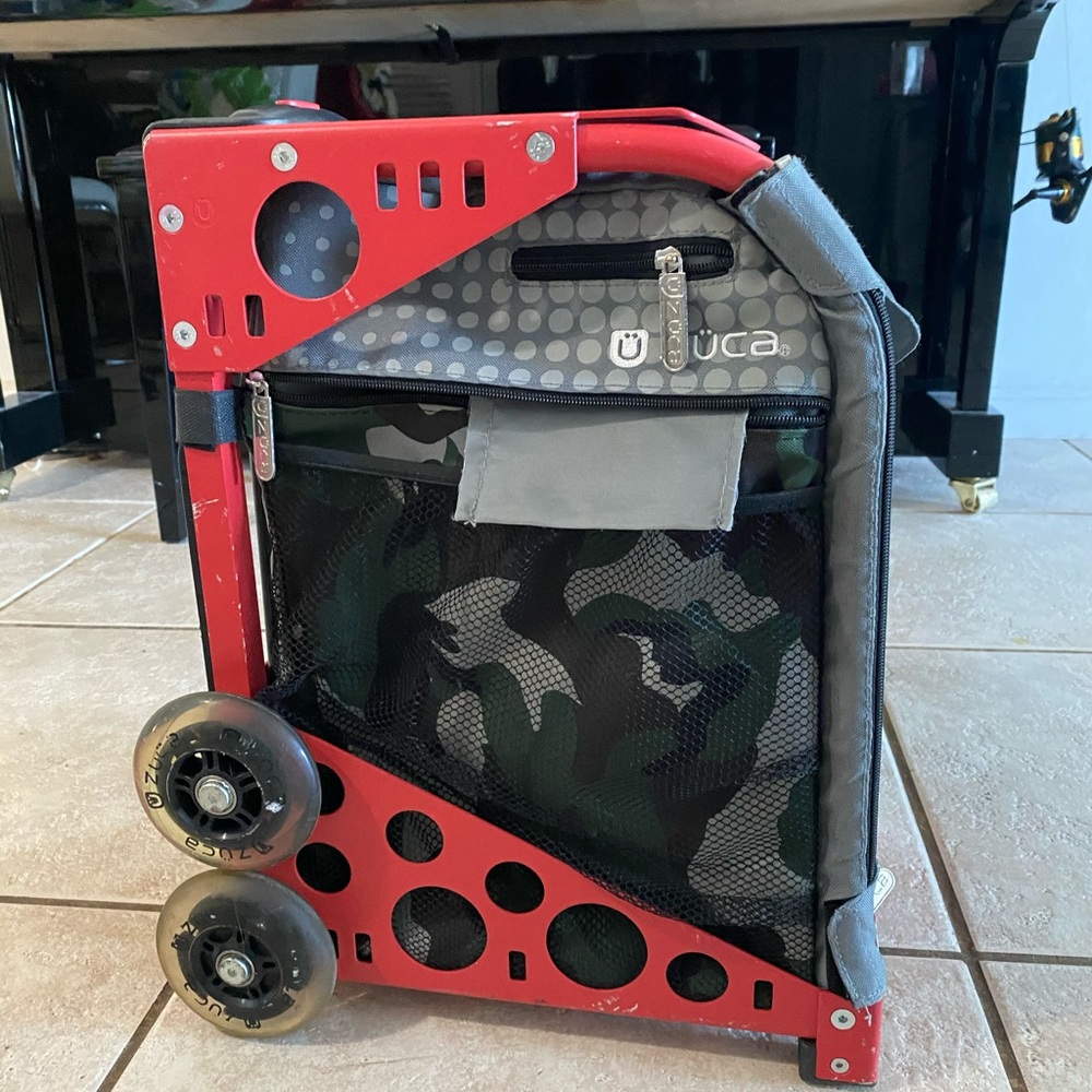 Zuca red with camo